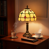 Χρυσή επιτραπέζια λάμπα βιτρό